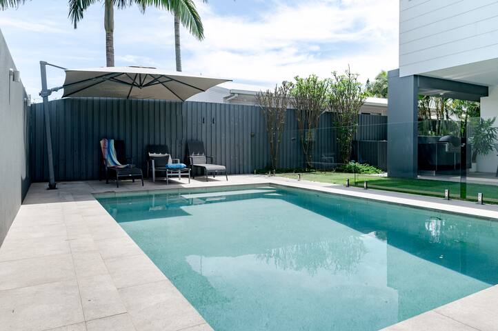 Sunrise SEA-esta, Walk to beach & local cafe gallery image 3