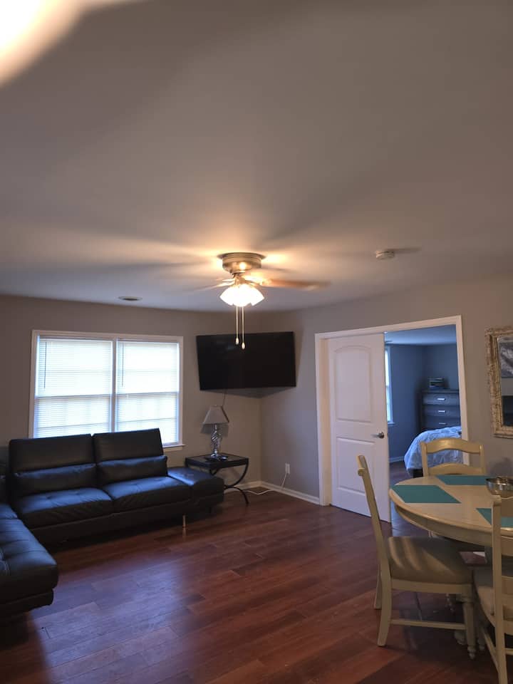 Cozy One Bedroom Apartment - Stone Mountain, GA