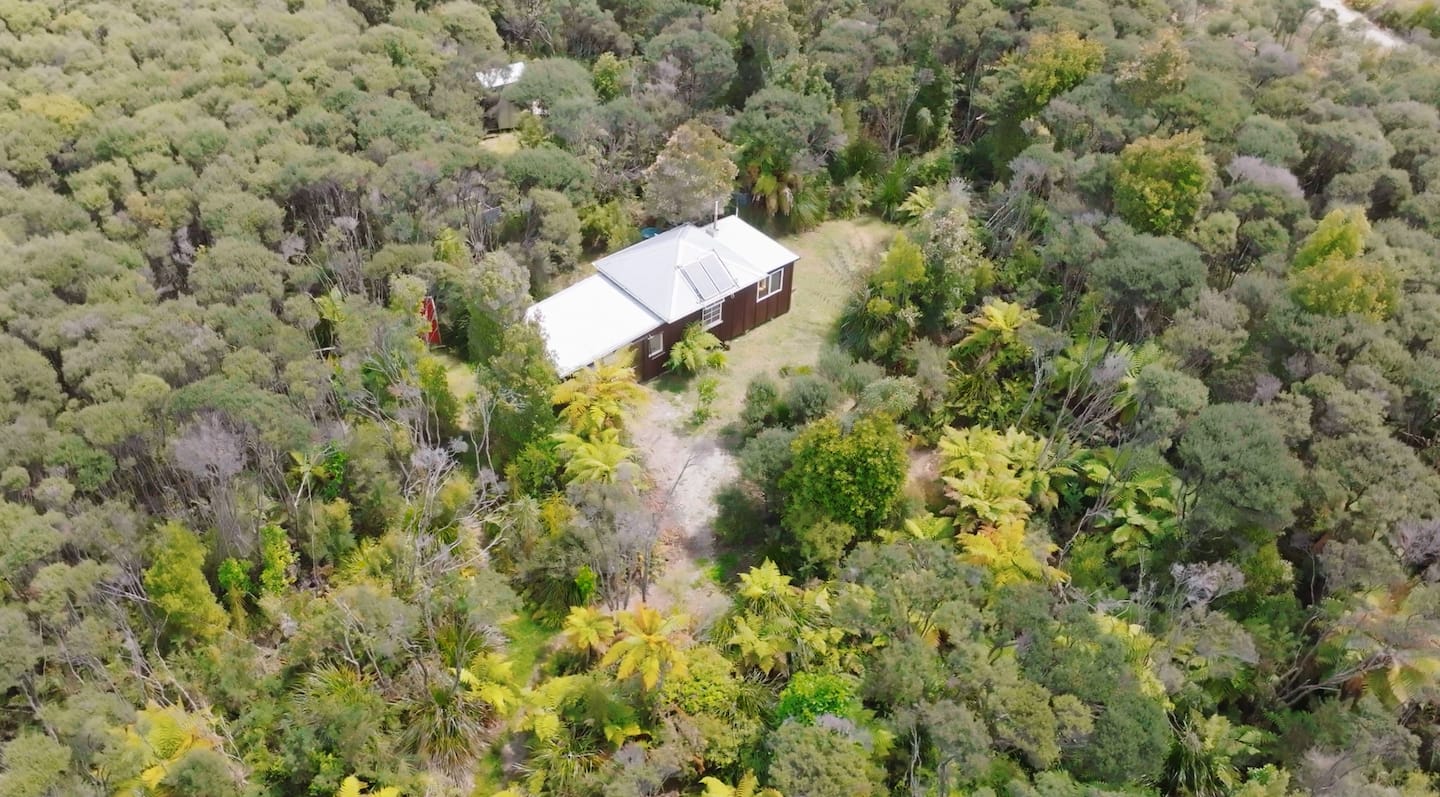 Off Grid Retreat
 In Karamea 1