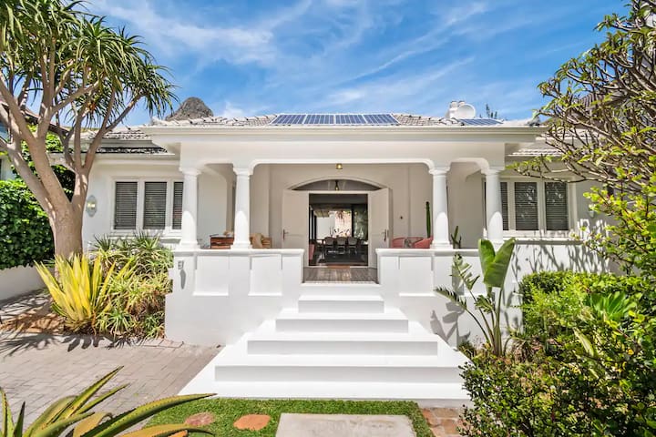 Designer Home in Fresnaye