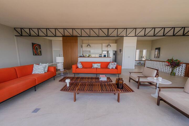 Incredible House w/ Pool and Breathtaking Views gallery image 3