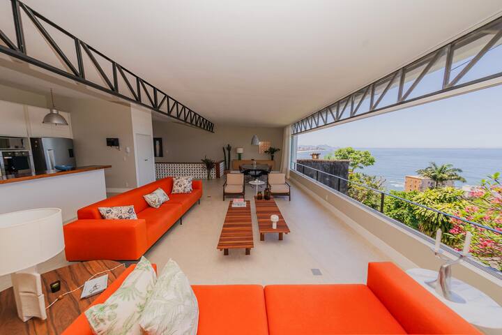 Incredible House w/ Pool and Breathtaking Views gallery image 4