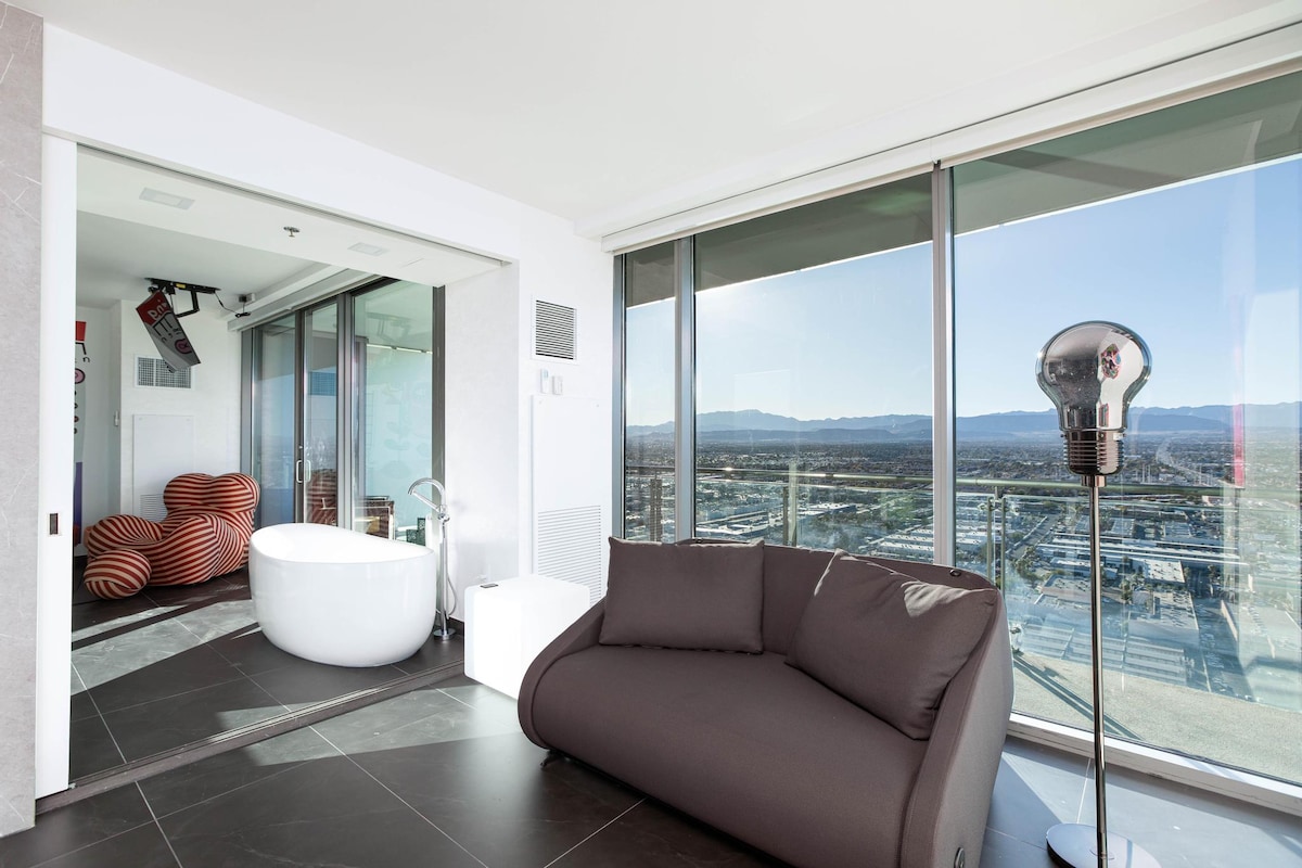 Luxury Suite