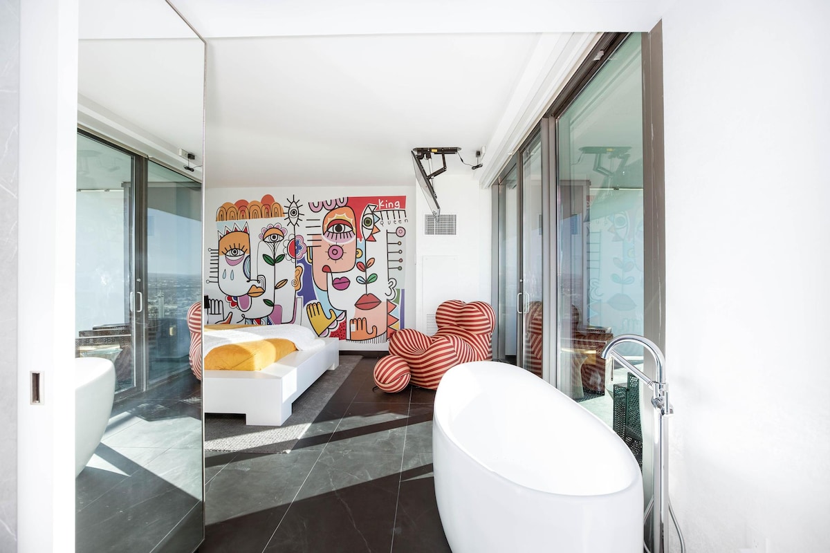 Luxury Suite