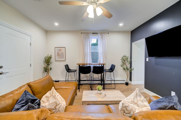Sleek Escape: Modern 3 Br- 4 Min From West Point ! - Bear Mountain, NY