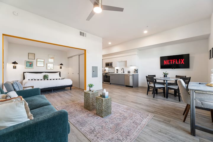 The Haven Suite-1bd W/ Dtla Views-free Parking - Los Angeles, CA