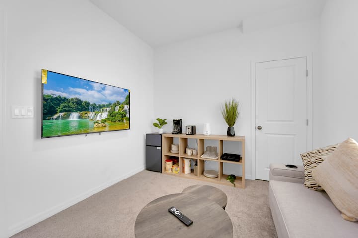 Sweet 2br Suite|fiber Wifi & Oled Tv|near Strip - Las Vegas, NV