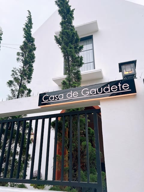 Casa de Gaudete with 3 king bed size & 3 Bathroom