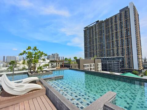 Peaceful@600m BTS Bearing Pool Gym