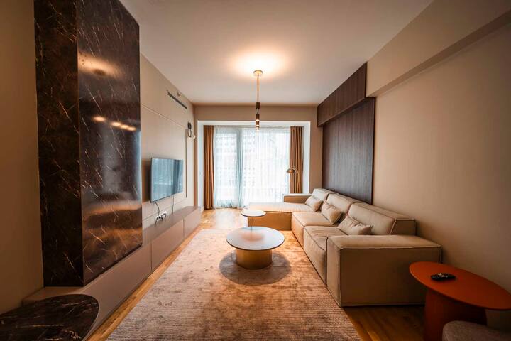 Elegant 3 BR & 2,5Bath in Taksim; Pool,Spa, Garage gallery image 2