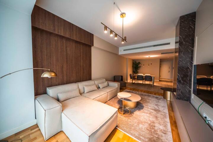 Elegant 3 BR & 2,5Bath in Taksim; Pool,Spa, Garage