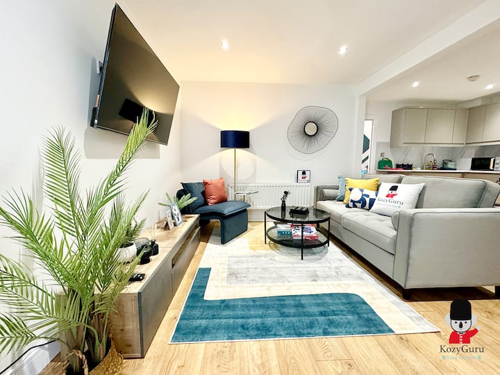 Spacious 4-bed Home, Free Parking, 5 Min To City - Manchester