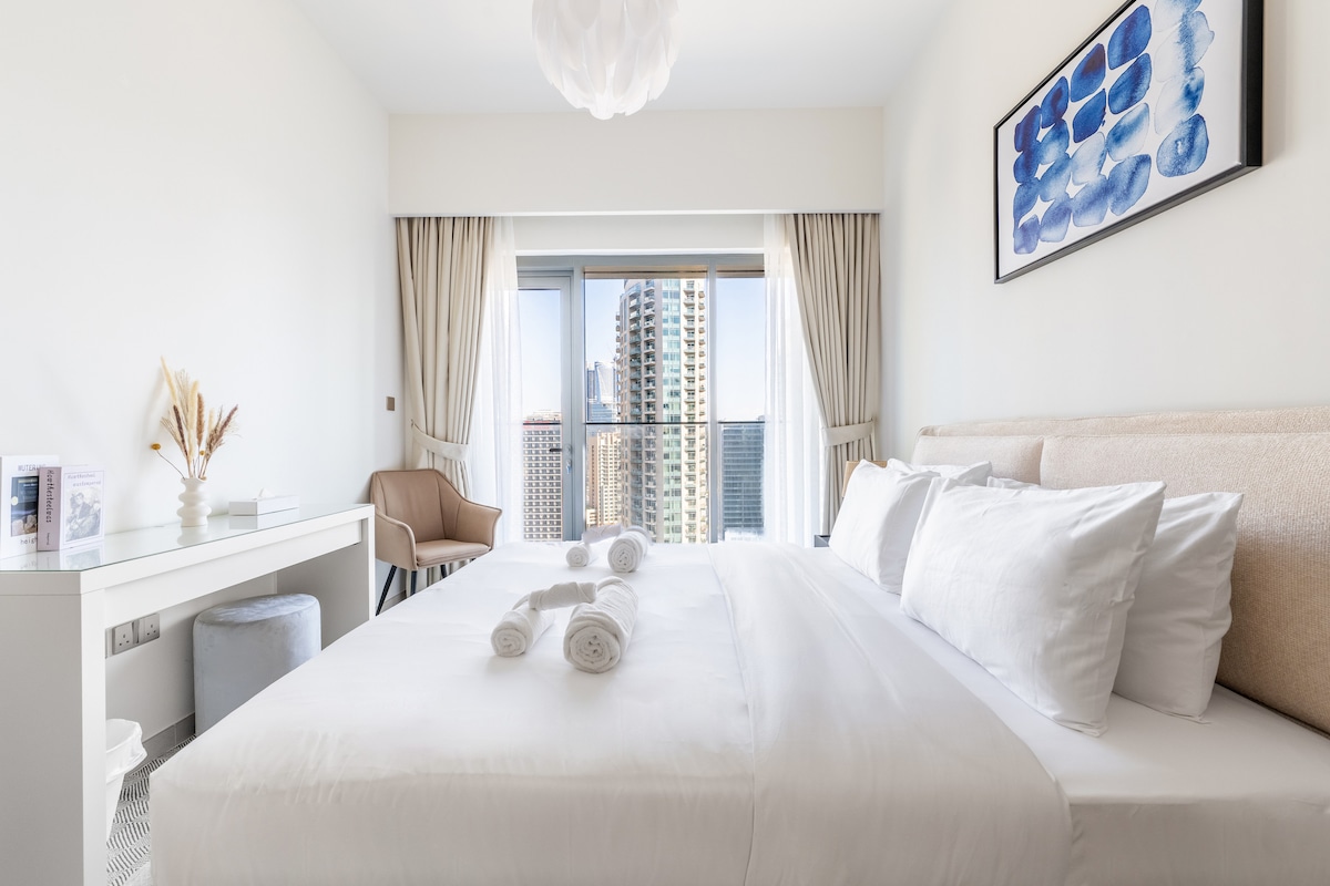2 Bedroom Furnished Apartment | Burj Royale 2