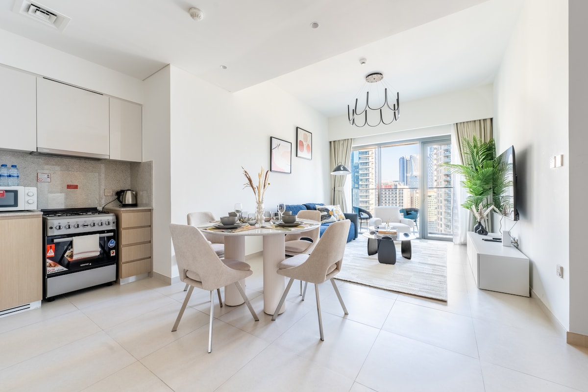 2 Bedroom Furnished Apartment | Burj Royale 5