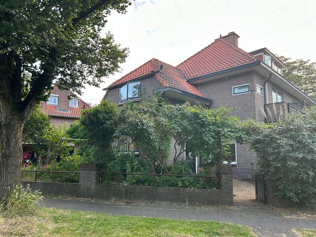 Beautiful house near the beach