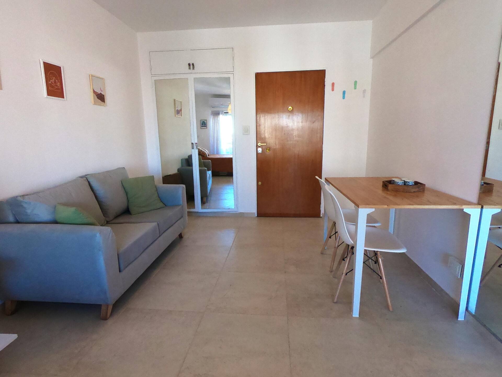 Квартира-студия с балконом в Villa Urquiza