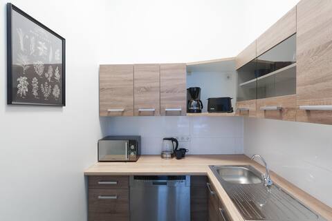 Popular Airbnb listing: T&K Apartments - Düsseldorf - 2 Rooms in Flingern Nord