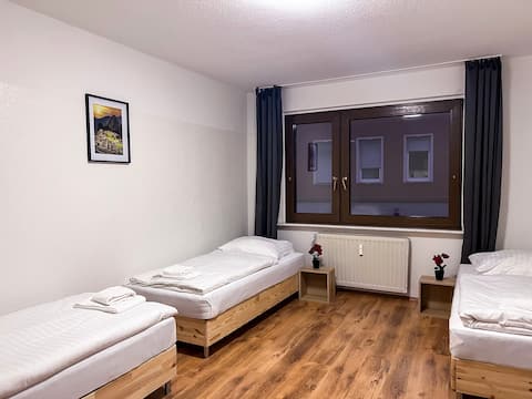 T&K Apartments - Duisburg- 1 room 1st floor Apt. 2