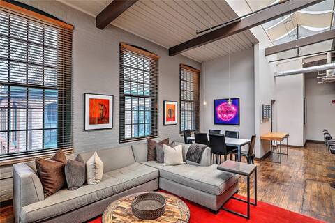 Bright Urban Chic Loft