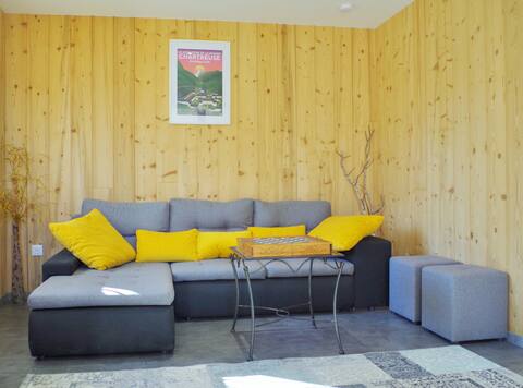 Popular Airbnb listing: 80 m2 apartment with magical view, refurbished, 4 people in Isère