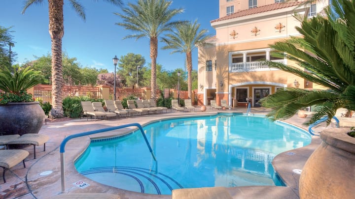 1 Bed Suite In Fabulous Vegas! - Las Vegas, NV