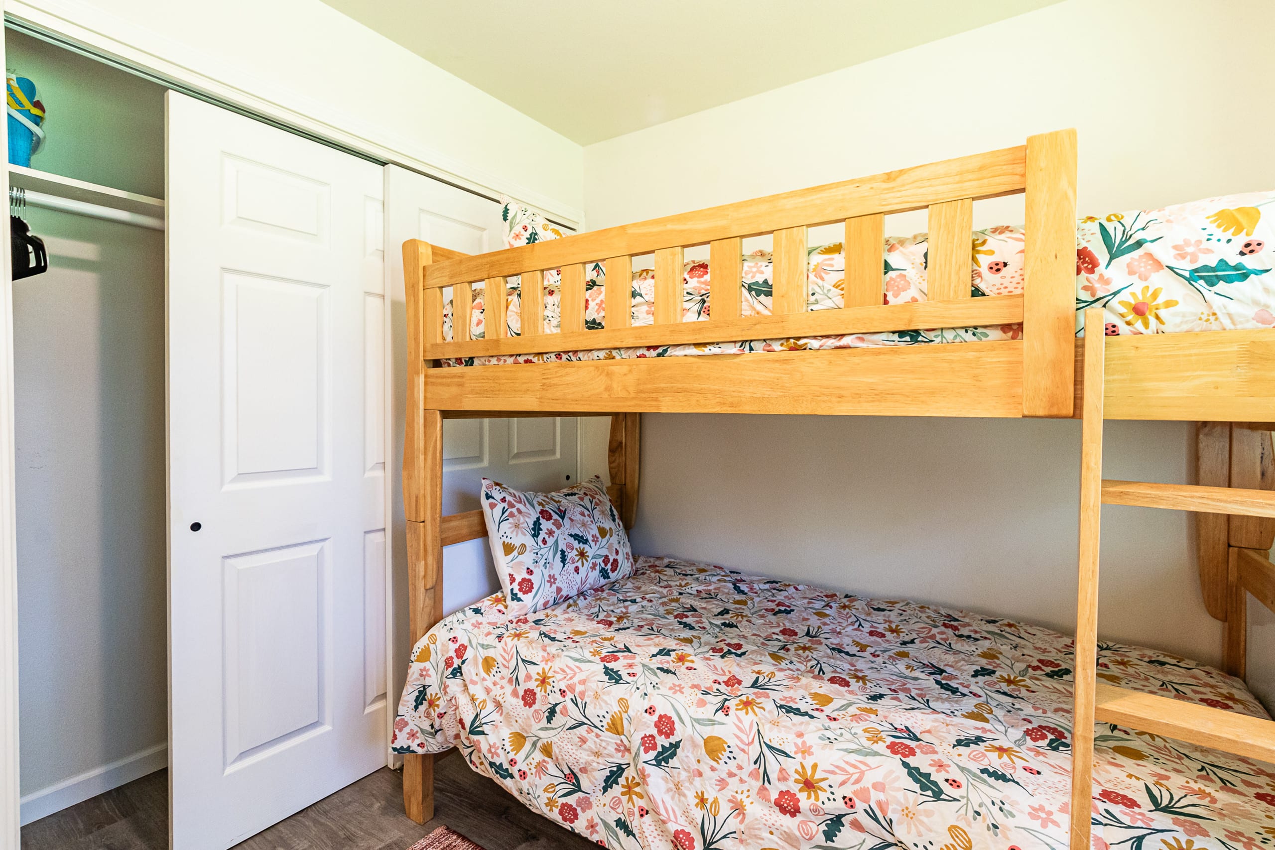Home in Keaau · ★4.99 · 4 bedrooms · 6 beds · 2 private baths - Image 26