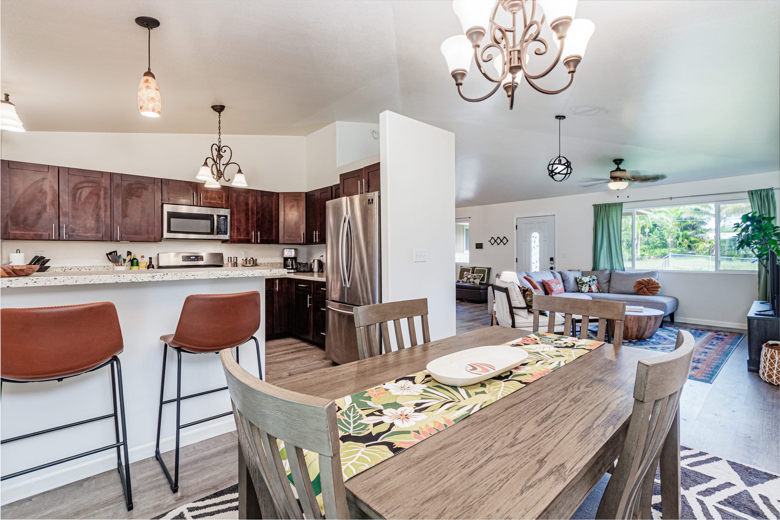 Home in Keaau · ★4.99 · 4 bedrooms · 6 beds · 2 private baths - Image 13