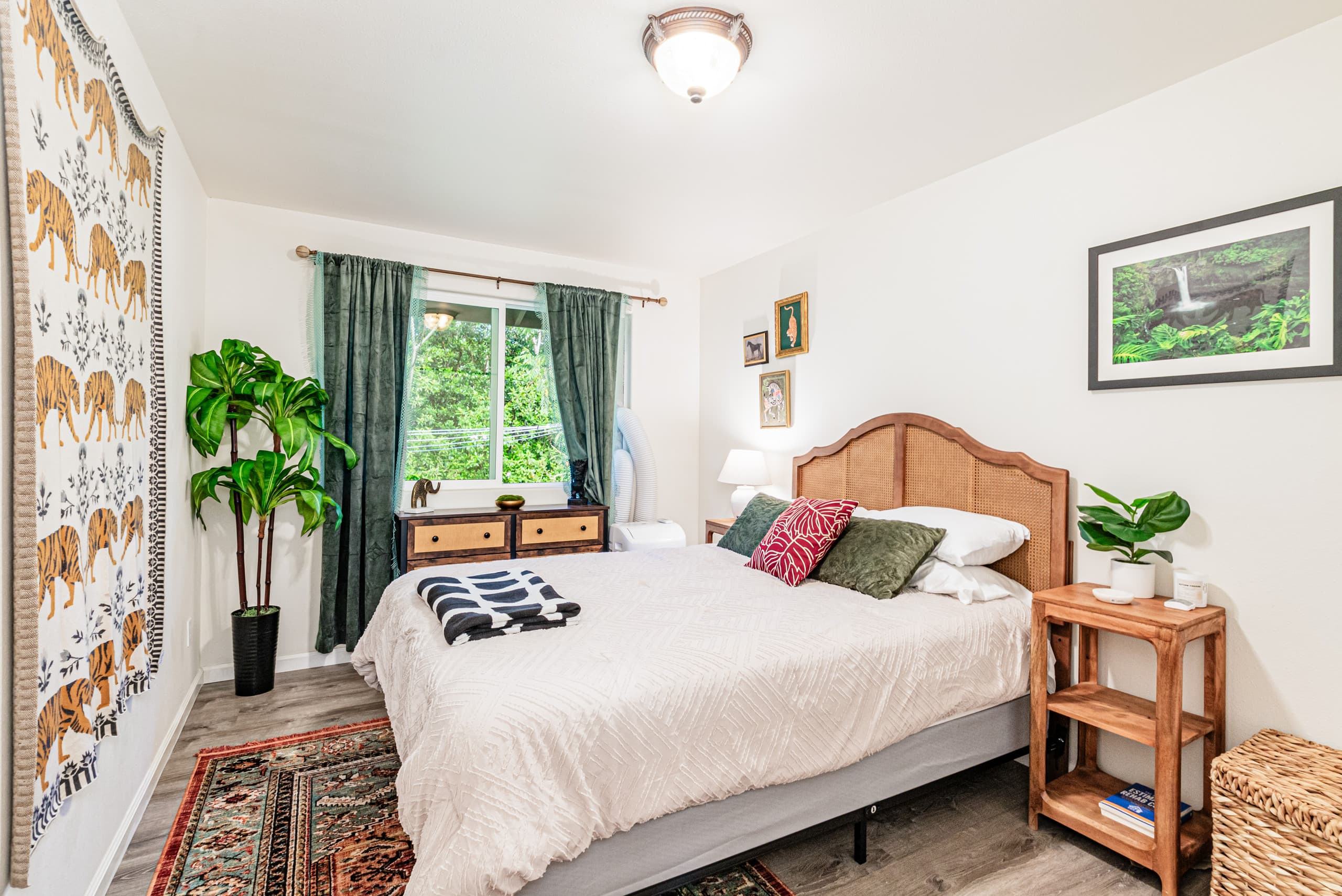 Home in Keaau · ★4.99 · 4 bedrooms · 6 beds · 2 private baths - Image 20