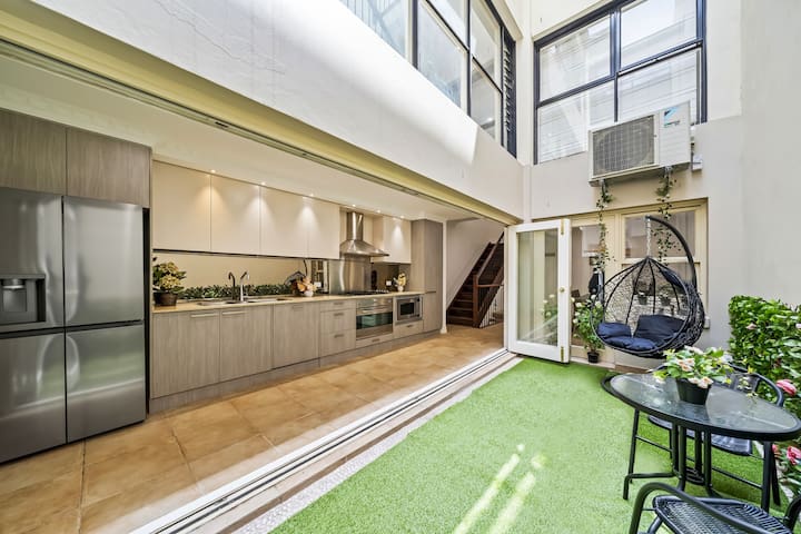 Luxe Living Terrace by The Star – Luxury in Sydney gallery image 2