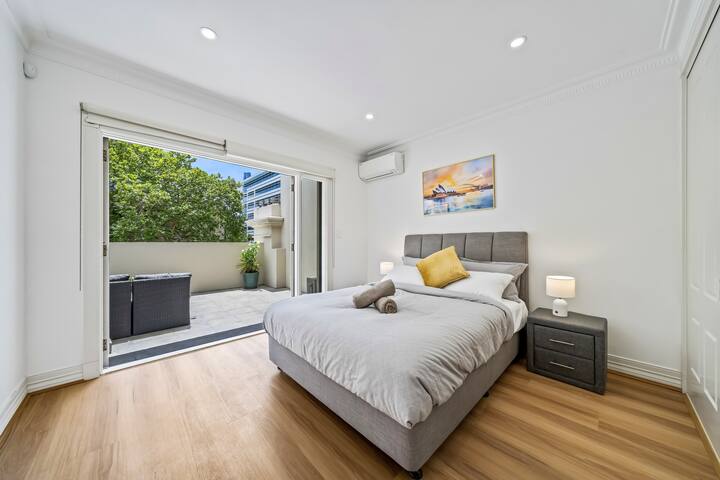 Luxe Living Terrace by The Star – Luxury in Sydney gallery image 3