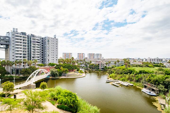 Belina – Waters Edge Premier