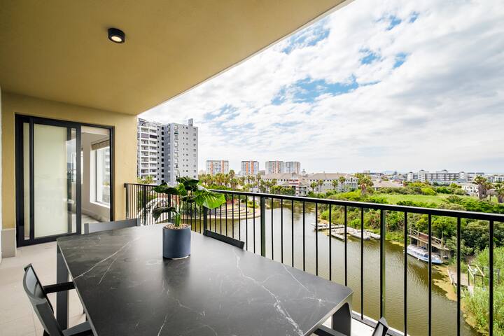 Belina – Waters Edge Premier gallery image 2