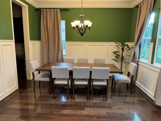 Morgan Hill Mini Mansion gallery image 5