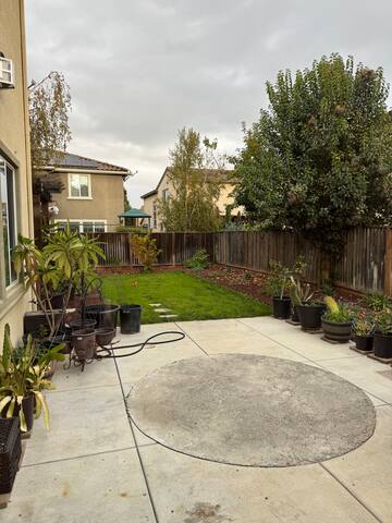 Morgan Hill Mini Mansion gallery image 2