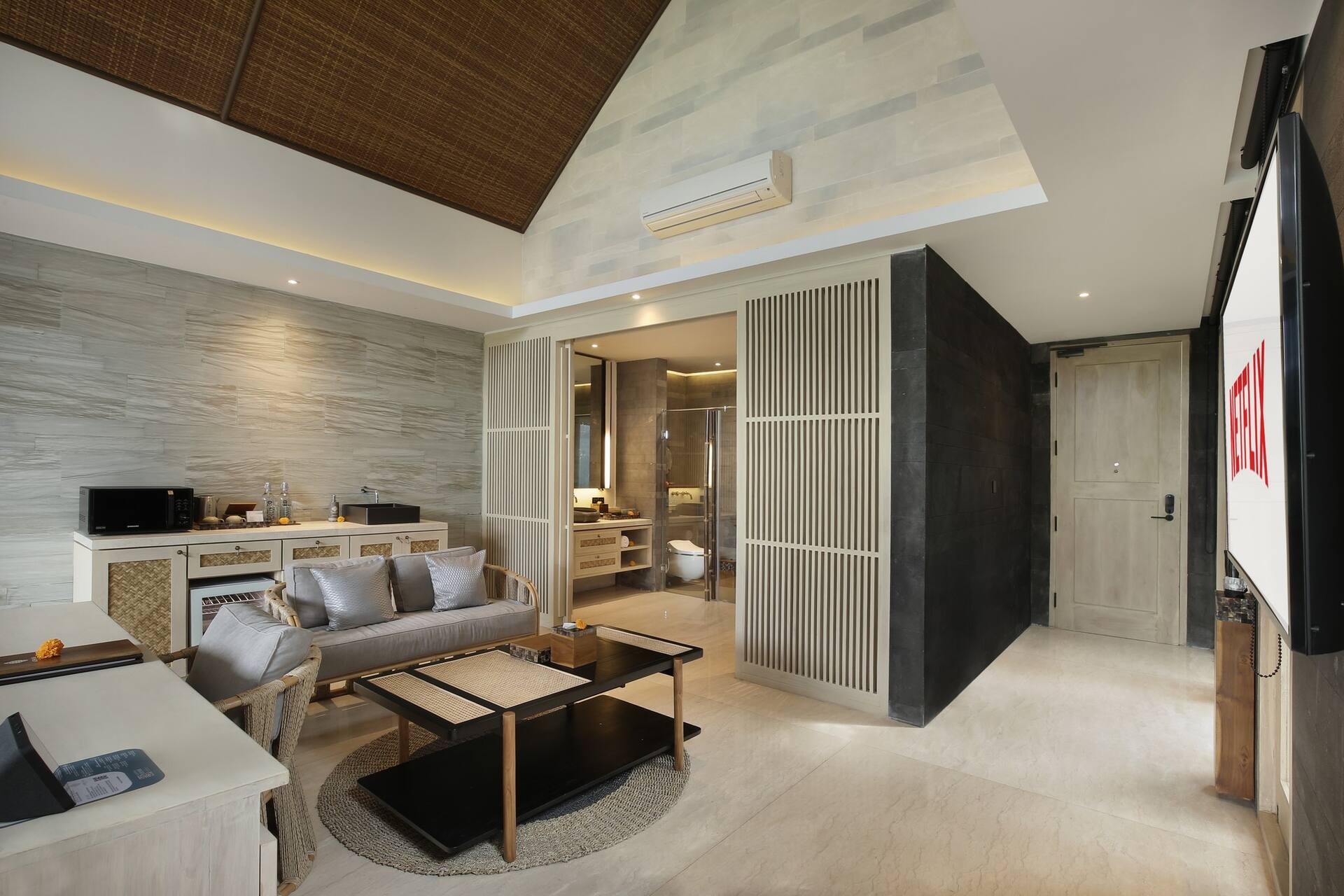 Romantic Honeymoon Escape Private Villa in Canggu 3