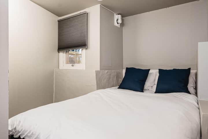 საძინებელი 1