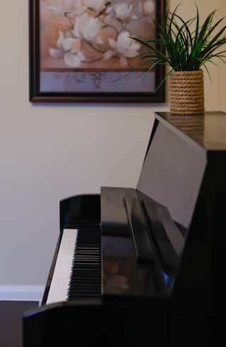Historic Stonehaven Mansion w/ Modern Touches, photo 6 of 56