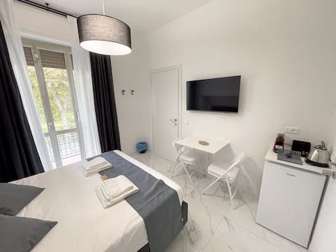 Near metro e Hospital S.Raffaele