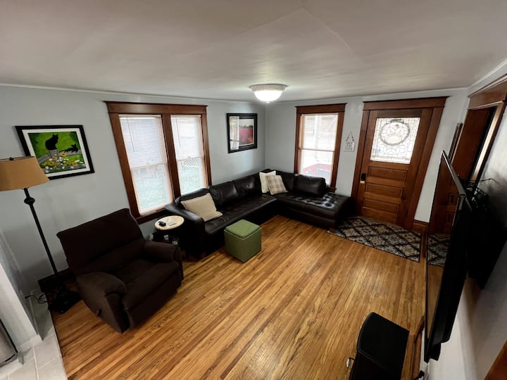 Pet Friendly Home With Fenced Backyard. - Red Wing, MN