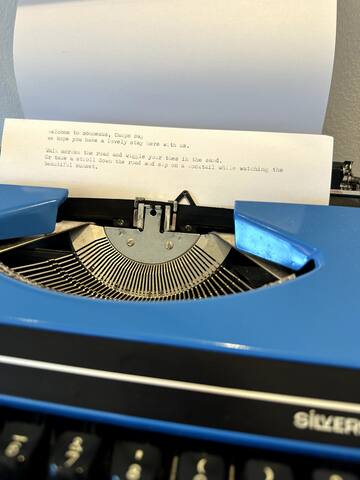 Vibrant Beachfront Getaway gallery image 3