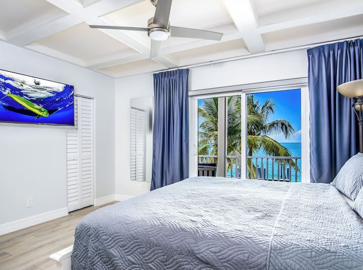 الاستيقاظ على المحيط لا ينسى! ستائر مظلمة للغرفة للنوم فيها.