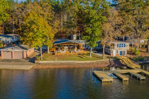Sunset House
Outdoor living, Dock, & View