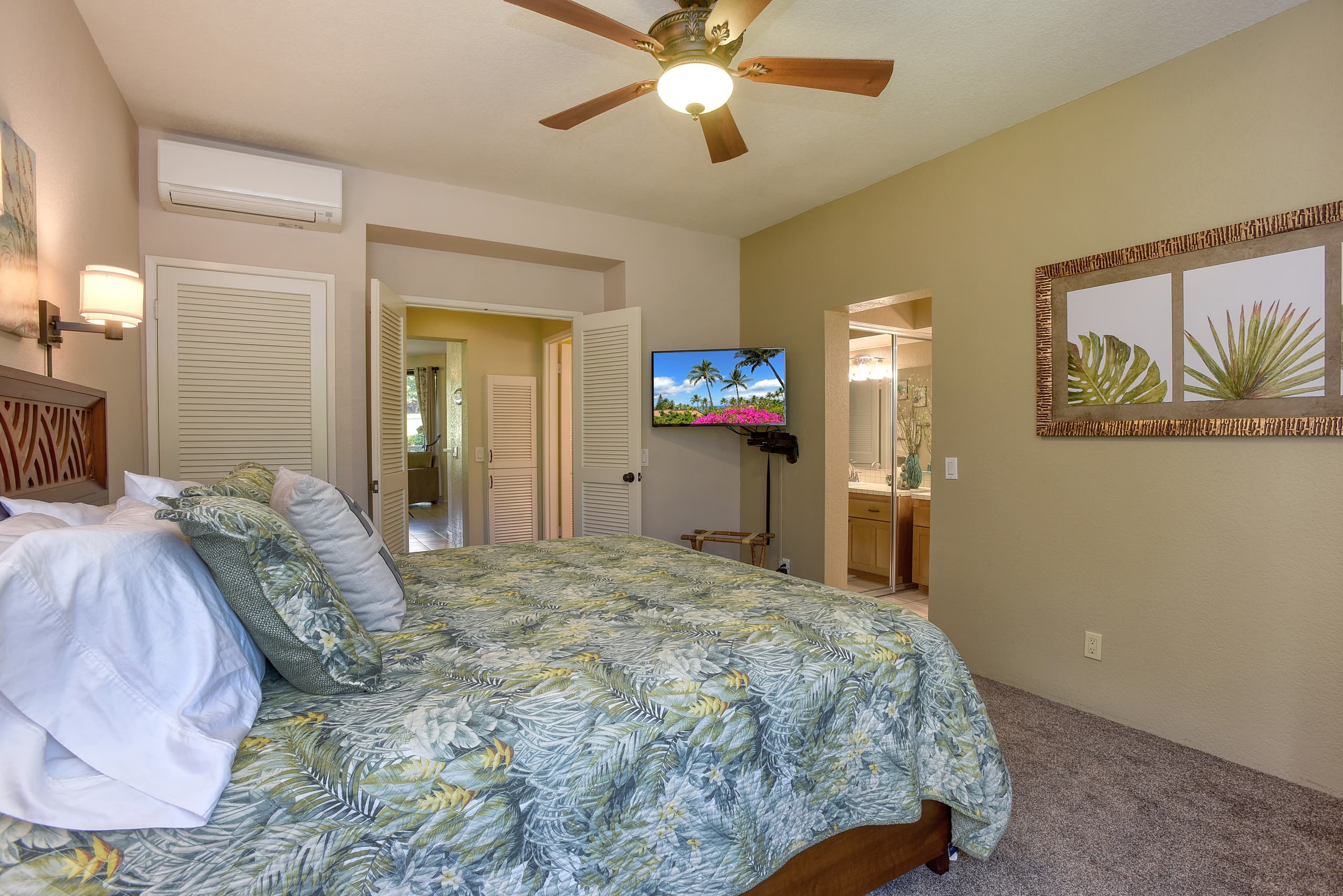Condo in Wailea · ★4.96 · 1 bedroom · 2 beds · 2 baths - Image 12