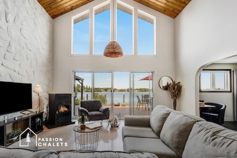 Lake Turtle | Passion Chalets | Lake & Billiards