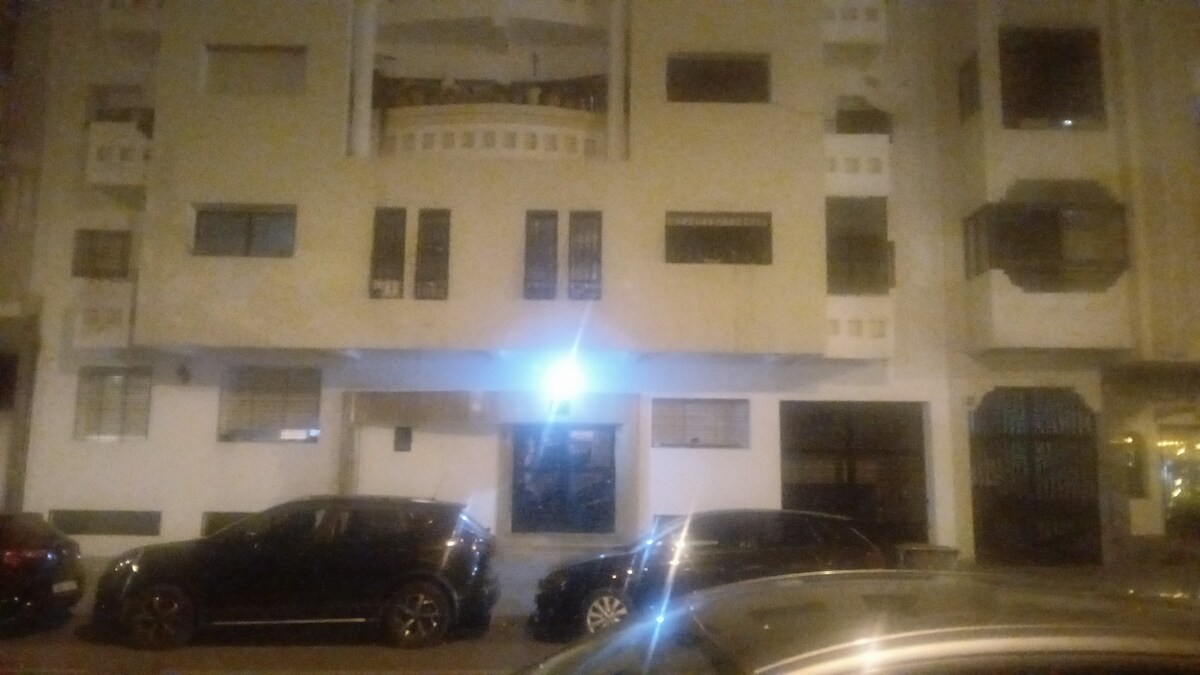 Condo in Casablanca  439  1 bedroom  2 beds  1 shared bath - image 2