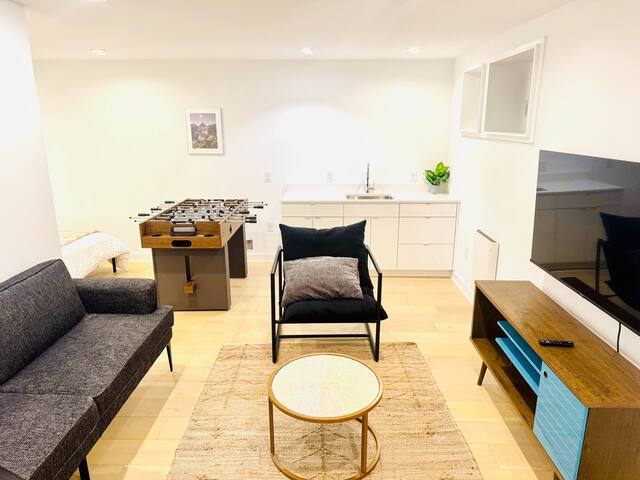 Sunshine in Seattle‒Newly built‒Walk downtown‒AC gallery image 3