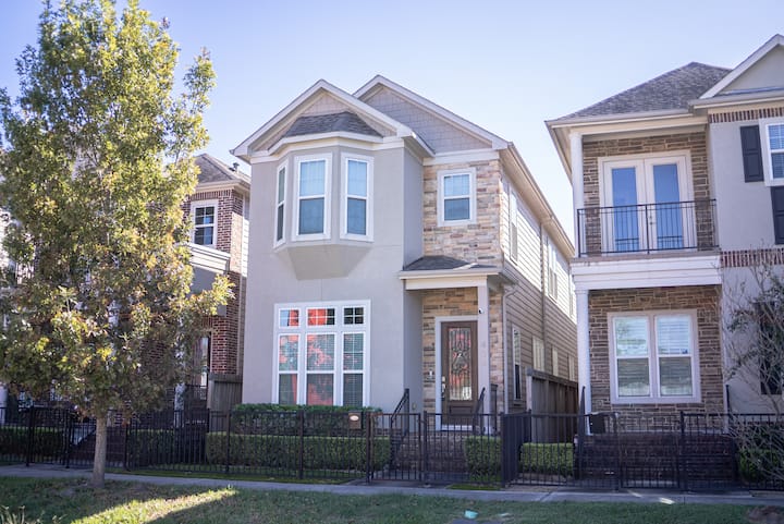 Central Heights Home - Houston, TX