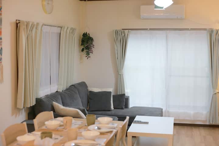 Up to 8 people 100m2/9 minutes walk from Tsuruhashi Station/Single-family house (for all floors)/Hotel bed cover, towel use - Houses for Rent in Ikuno Ward, Osaka, Osaka, Japan - Airbnb Up to 8 people 100m2/9 minutes walk from Tsuruhashi Station/Single-family house (for all floors)/Hotel bed cover, towel use - Houses for Rent in Ikuno Ward, Osaka, Osaka, Japan - Airbnb