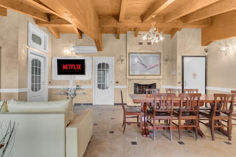 MUG7  [Sesto San Giovanni] • Prestige House •