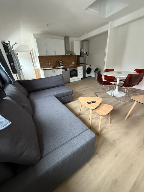 Top performing Airbnb: Recent 2-bedroom apartment in Morlaix